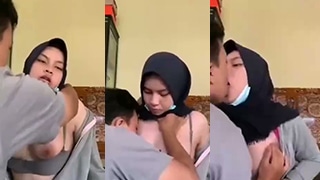 Minta Susu Ke Pacar Habis Sekolah